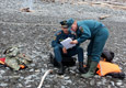 Поиски лодки с тремя рыбаками на Байкале приостановлены до утра