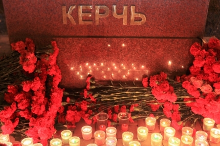 Аксенов: мемориал в память о трагедии в колледже Керчи откроют до конца года