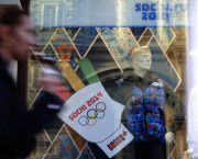 Уличные видеоэкраны покажут в Москве сочинскую Олимпиаду - первый замглавы департамента физической культуры и спорта столицы Н.Гуляев