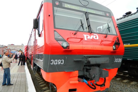 Первый в Западной Сибири энергосберегающий поезд запущен на Алтае