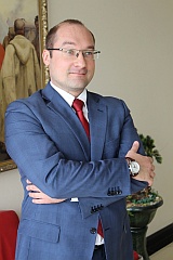 Руководитель Алтайского центра государственно-частного партнерства и привлечения инвестиций В.Тананушко: "То, что экономика прощала в стабильные времена, сейчас может сказаться на бизнесе"