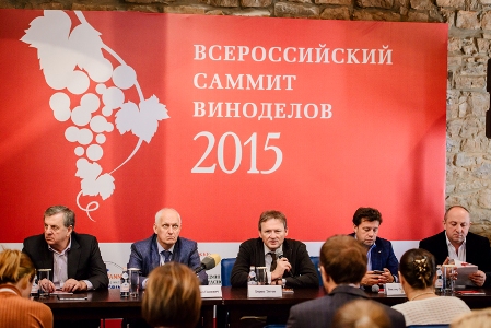 Эксперты прогнозируют рост производства вина в России в 2015 году на 20%