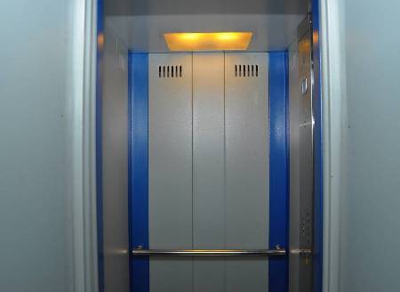 Новые лифты установят в десяти многоэтажках Волгограда до конца года