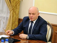 Губернатор Омской области В.Назаров: "Если не будем давать бизнесу преференций, то в дальнейшем положим регион на бок"