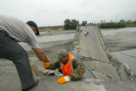 Десять населенных пунктов Приамурья оказались отрезаны от "большой земли" из-за паводка