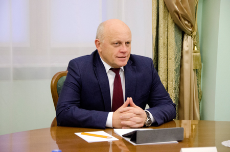 Губернатор Омской области В.Назаров: "Региональное правительство будет самым серьезным образом продолжать работу по улучшению инвестиционного климата"