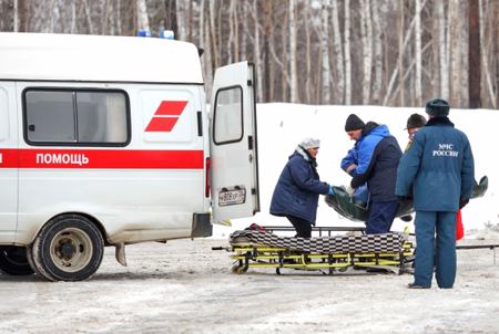 Четыре человека пострадали в ДТП с участием микроавтобуса в Иркутской области