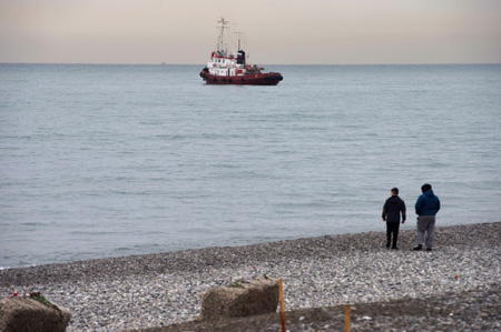 Спасатели не обнаружили экипаж на затонувшем в Финском заливе рыболовецком судне
