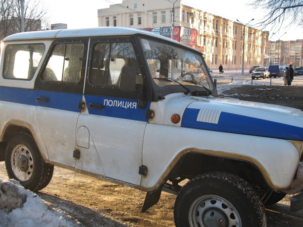 Продолжаются поиски мужчины ранившего двух полицейских в Москве