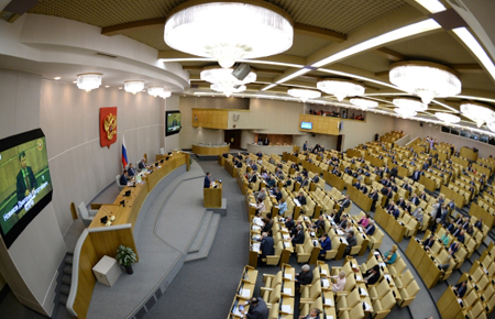 Фракции "ЕР", КПРФ и "эсеров" призывают Жириновского извиниться за угрозы в адрес депутатов
