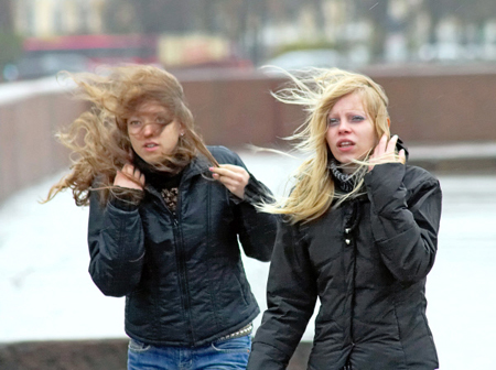 Циклон принесет в Петербург и область снег с дождем и ветром