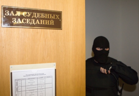 Прокуратура потребовала пяти лет колонии для экс-мэра Барнаула, обвиняемого в должностных преступлениях