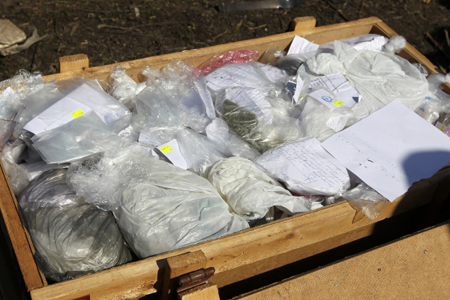 Житель Волгограда хранил дома для продажи 10 кг синтетического наркотика