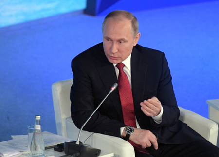 Россия станет крупнейшим производителем сжиженного природного газа в мире, уверен Путин