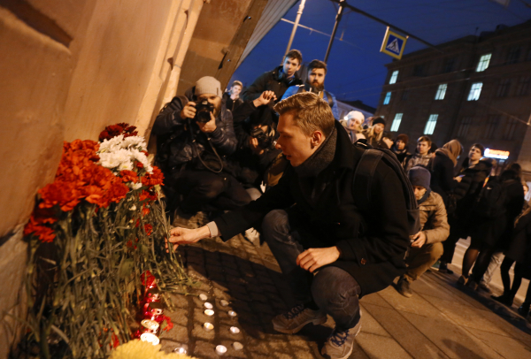 14 человек погибли в результате взрыва в метро Петербурга
