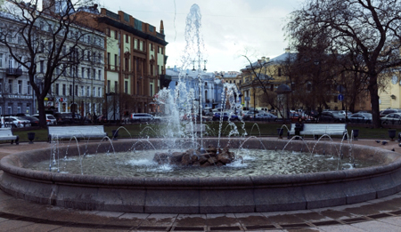 Сезон фонтанов открывается в Петербурге, несмотря на холода