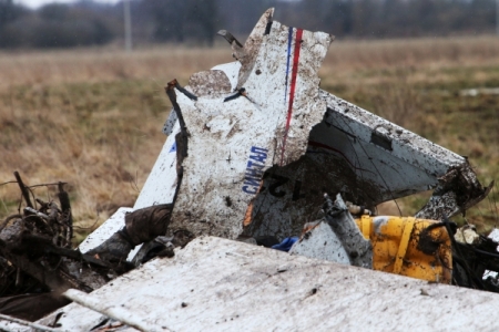 Легкомоторный самолет упал в Ростовской области