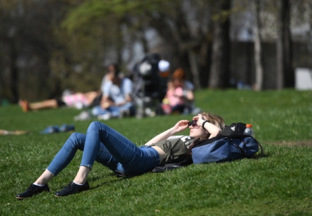 Воздух в Москве прогреется до майской нормы к следующей среде