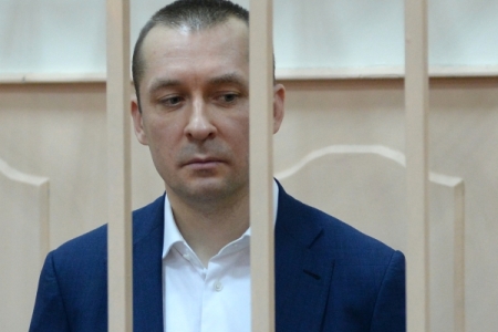 Экс-полицейский Захарченко подозревается в получении еще одной крупной взятки