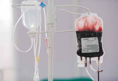 Врачам в Иркутске суд разрешил перелить кровь ребенку без согласия родителей