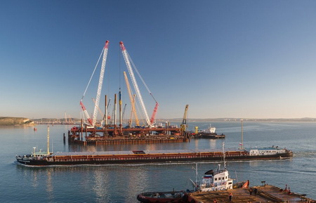 Фарватерные опоры Керченского моста в августе будут готовы для установки судоходных арок