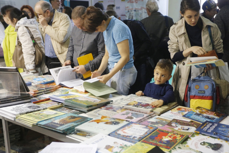 Более 250 тыс. человек стали гостями Международного книжного салона в Петербурге