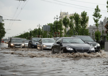 Ливни, грозы, град и штормовой ветер ожидаются в Волгоградской области