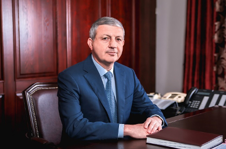 Глава Северной Осетии В.Битаров: "Мы нацелены на ежегодное увеличение собственных доходов"