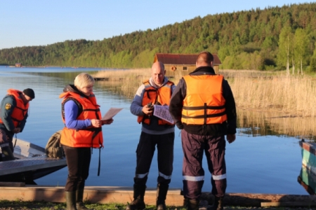 В Карелии возобновились поиски пропавших на Ладожском озере подростков