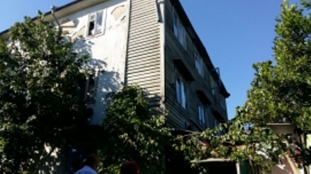 Следователи начали проверку на месте обрушившегося дома в центре Сочи