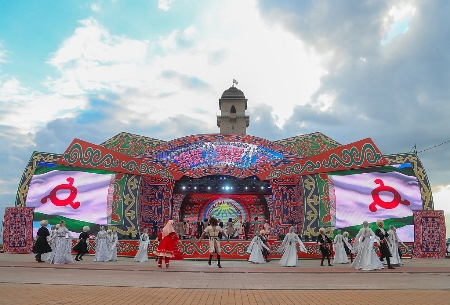 Народными гуляниями, концертом и выставками народных промыслов отметили в Ингушетии 25-летие республики