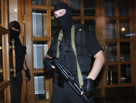 Митрохин сообщает о следственных действиях в штаб-квартире "Яблока" в Краснодаре