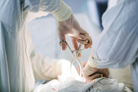 Ростовские хирурги удалили 37-килограммовую опухоль