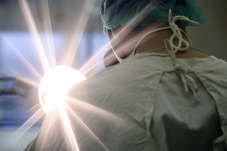 В Мурманском онкологическом диспансере пациент зарезал врача и покончил с собой