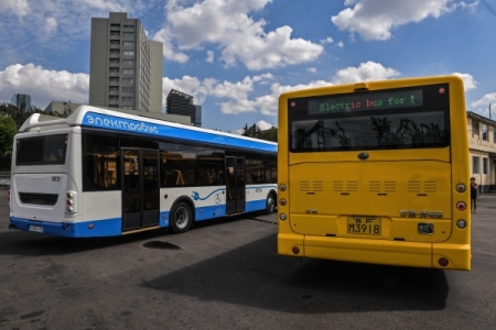 Власти Петербурга планируют использовать электробусы для городских перевозок, создать инфраструктуру для них