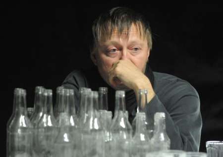 В Москве зарегистрировано около 80 тысяч больных алкоголизмом и наркоманией