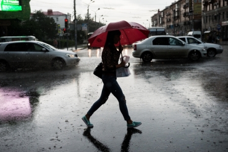 Сильные дожди и грозы ожидаются в Свердловской области в предстоящие выходные