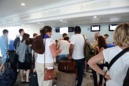Свердловский Роспотребнадзор проверит пассажиров всех рейсов из Турции на вирус Коксаки