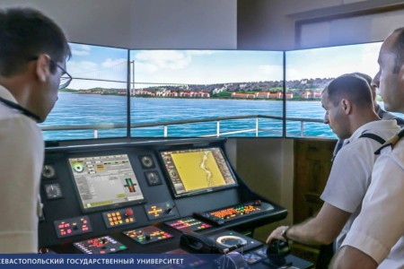 Новые тренажеры для моряков появились в севастопольском вузе
