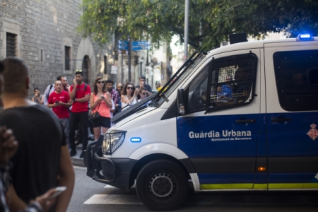 Посольство РФ в Испании выясняет, есть ли россиянка среди пострадавших при теракте в Барселоне