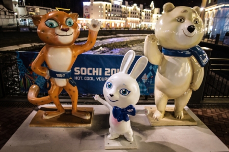 Талисманы Олимпиады 2014 года установят для всеобщего обозрения в аэропорту Сочи