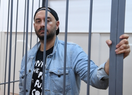 Режиссер Серебренников отправлен под домашний арест
