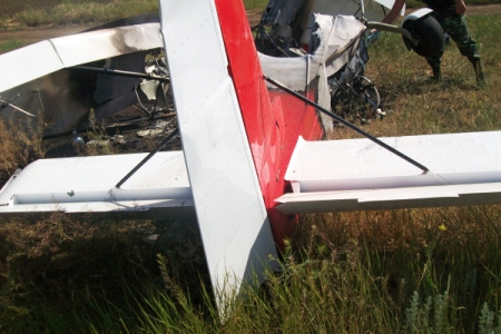 СКР выясняет обстоятельства аварийной посадки легкомоторного самолета в Кронштадте