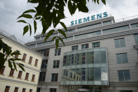 Американская Dentons поможет защитить интересы Siemens в деле о поставках турбин в Крым