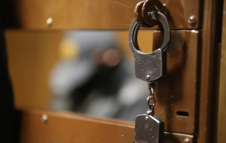 Пермского полицейского арестовали по подозрению в продаже героина