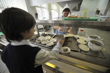 ОНФ выявил в Свердловской области сговоры при поставках питания детям на 2 млрд рублей
