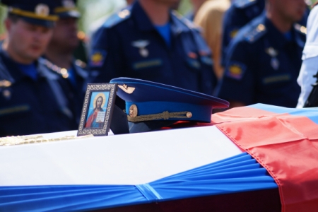 Погибший в Сирии летчик похоронен в Ульяновской области