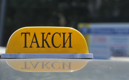 Четыре службы такси оштрафованы в Удмуртии за взятки чиновникам регионального Миндортранса