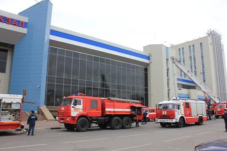 Спасатели МЧС провели пожарно-тактические учения на железнодорожном вокзале Белгорода