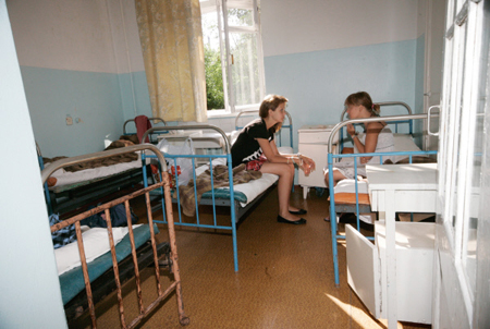 Более 350 детей госпитализированы за месяц с пневмонией в Новгороде, обнаружен новый очаг инфекции в Валдае